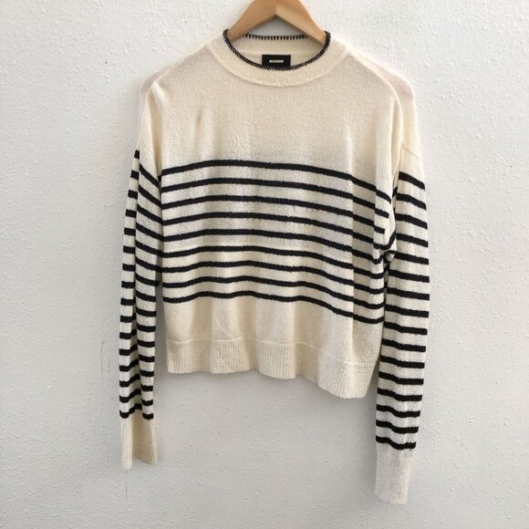 MONROW Boucle Knit Stripe Sweater Size Small - Picture 2 of 12